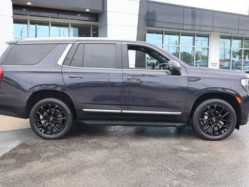 Used 2024 GMC Yukon Denali w/ Advanced Technology Package AWD/4WD image 10
