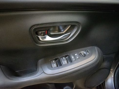 Used 2023 Honda HR-V LX image 20