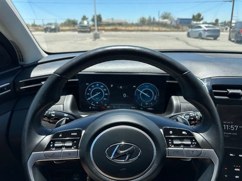 Used 2024 Hyundai Tucson Limited image 16