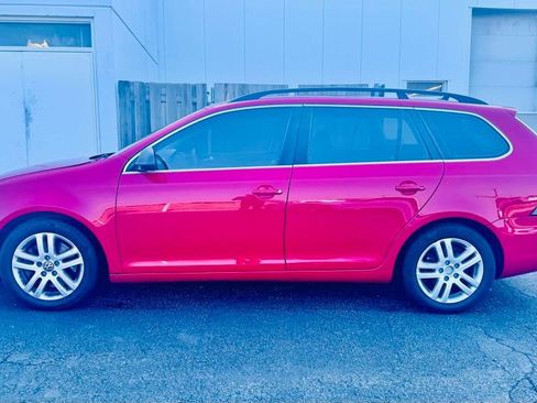 Used 2013 Volkswagen Jetta TDI FWD image 2