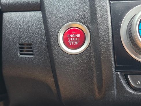 Used 2016 Honda Fit EX image 22