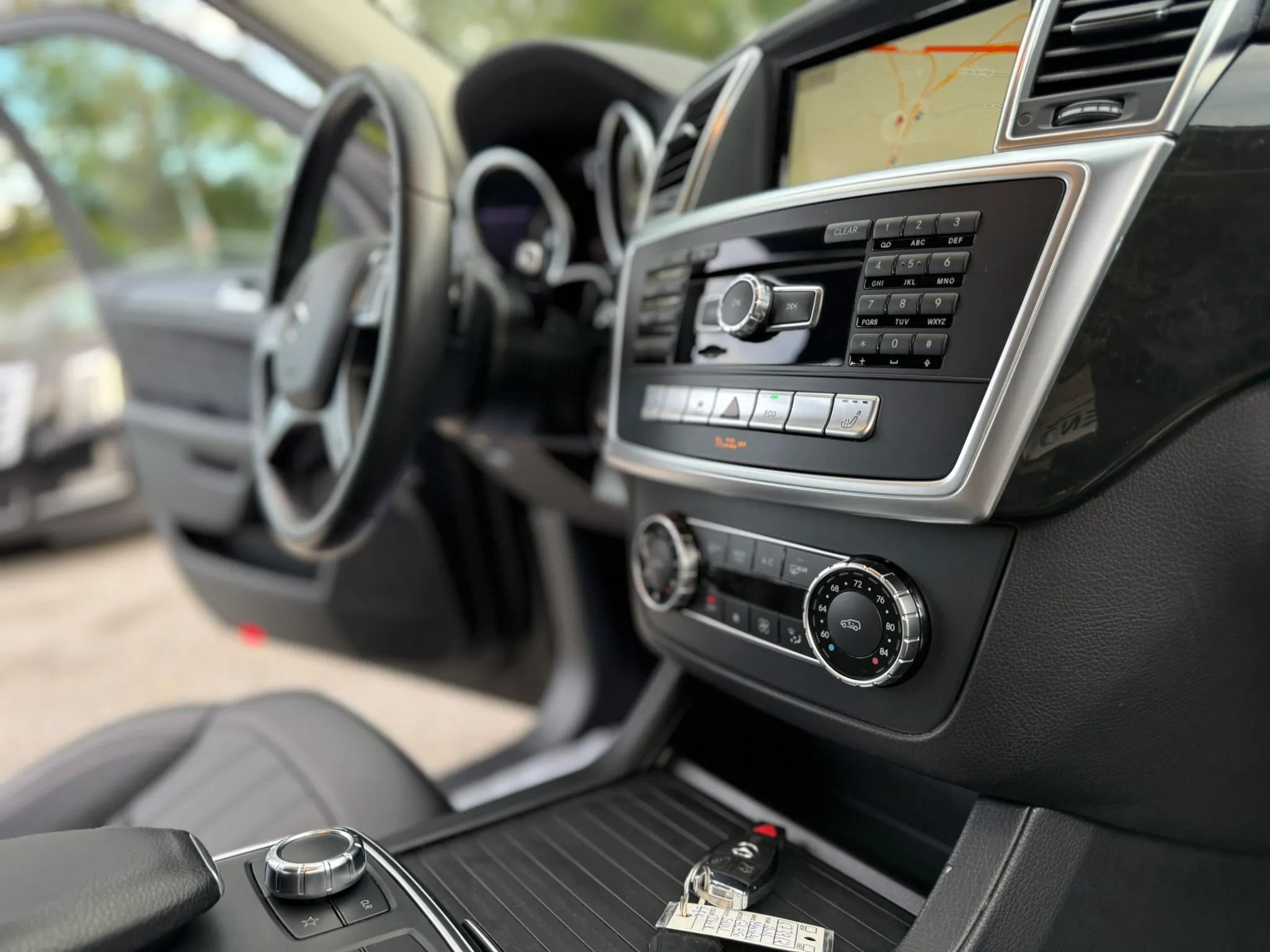 Used 2016 Mercedes-Benz GL 450 4MATIC image 27
