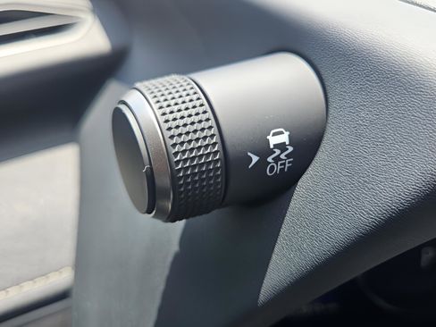 Used 2024 Lexus UX 250h F Sport FWD image 27