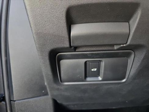 New 2026 Land Rover Range Rover Evoque S image 24