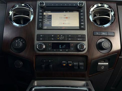 Used 2011 Ford F350 Lariat w/ Chrome Pkg image 20