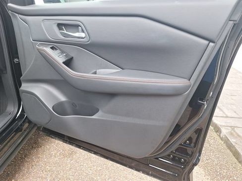 New 2026 Nissan Rogue SV AWD/4WD image 31