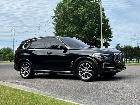 Used 2019 BMW X5 xDrive40i w/ Convenience Package AWD/4WD image 4