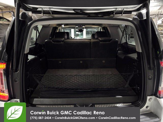 Used 2017 GMC Yukon XL SLT w/ Open Road Package AWD/4WD image 21