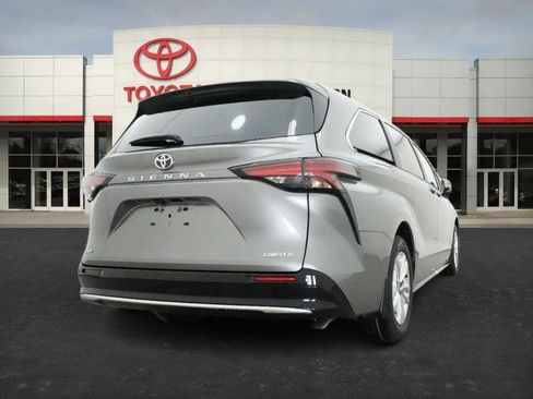 New 2026 Toyota Sienna Limited image 20