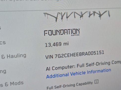 Used 2024 Tesla Cybertruck Cyberbeast AWD/4WD image 22