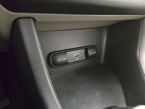 Used 2020 Kia Sportage LX image 24