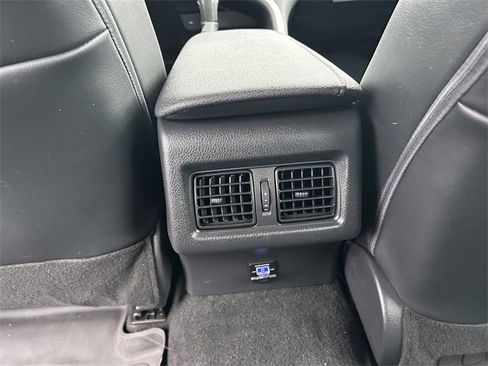 Used 2022 Toyota Camry XSE image 16