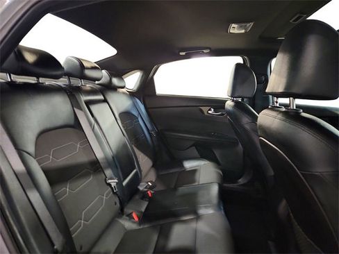 Used 2022 Kia Forte GT-Line w/ GT-Line Premium Package image 26