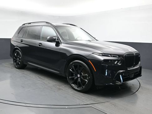 Used 2023 BMW X7 M60i w/ Executive Package AWD/4WD image 2