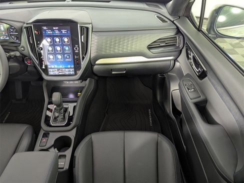 Used 2025 Subaru Forester Limited w/ Popular Package #2 image 16