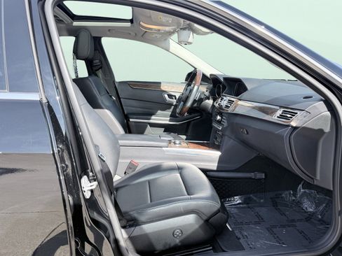 Used 2014 Mercedes-Benz E 350 Sedan image 29