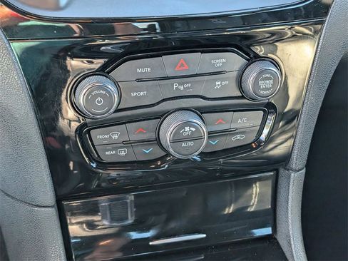 Used 2022 Chrysler 300 S image 20