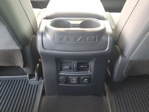 Used 2020 Nissan Titan SV w/ SV Convenience Package AWD/4WD image 6