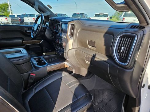 Used 2019 Chevrolet Silverado 1500 High Country w/ Technology Package AWD/4WD image 34