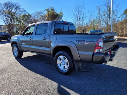 Used 2014 Toyota Tacoma 4x4 Double Cab w/ TRD Sport Package image 8