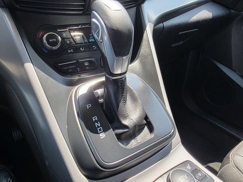 Used 2014 Ford Escape SE w/ Equipment Group 201A FWD image 25