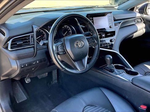 Used 2023 Toyota Camry SE w/ Blackout Package (TMS) image 18