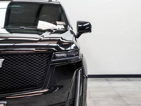 Used 2022 Cadillac Escalade Sport AWD/4WD image 4