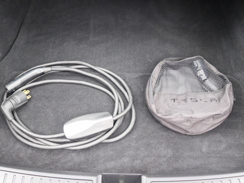 Used 2016 Tesla Model S 90D AWD/4WD image 31