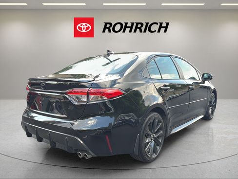 Used 2026 Toyota Corolla SE FWD image 6