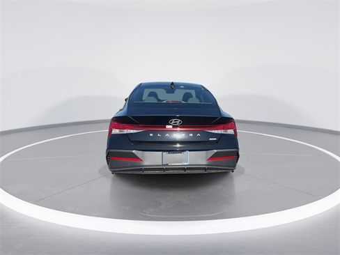 New 2026 Hyundai Elantra Blue image 7