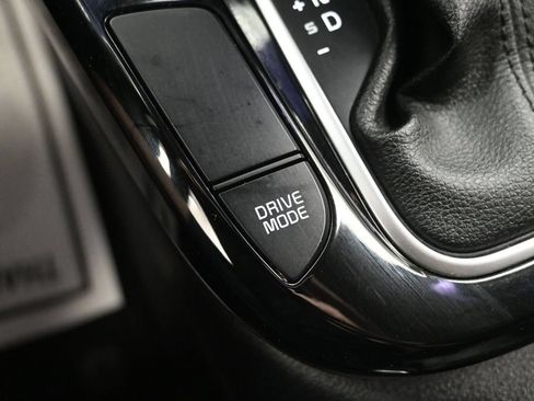 Certified 2024 Kia Soul S FWD image 23
