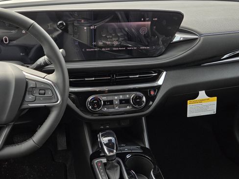 New 2026 Buick Envista Sport Touring FWD image 22