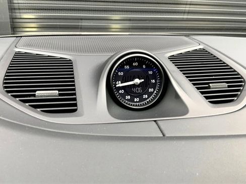 New 2026 Porsche Cayenne GTS image 30