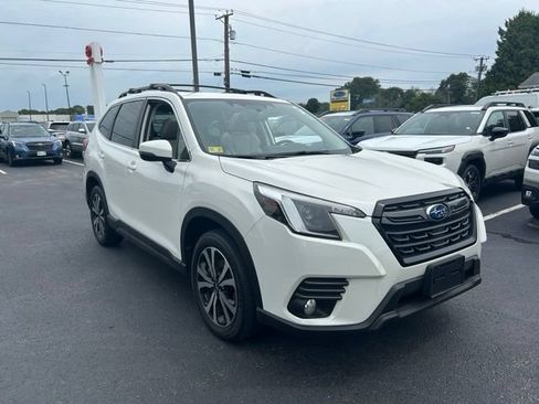 Used 2023 Subaru Forester Limited AWD/4WD image 3