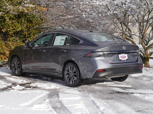 New 2026 Nissan Sentra SL w/ Floor Mat Package image 18