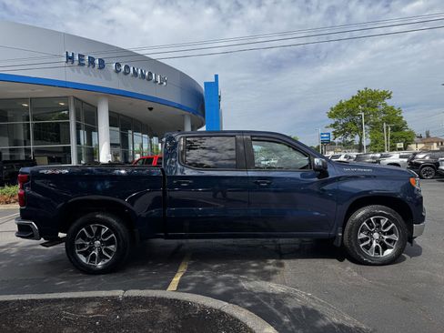 Certified 2023 Chevrolet Silverado 1500 LT AWD/4WD image 8