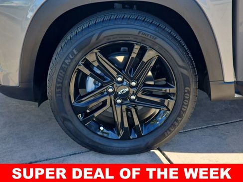 Used 2025 Chevrolet Trax ACTIV w/ Driver Confidence Package image 35