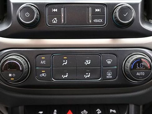 Used 2019 Chevrolet Colorado Z71 AWD/4WD image 24