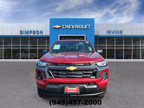 Used 2023 Chevrolet Colorado LT w/ LT Convenience Package II image 3