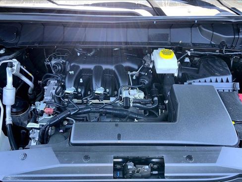 Used 2025 Nissan Pathfinder SV AWD/4WD image 21