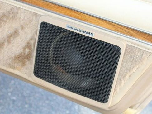 Used 1990 Jeep Grand Wagoneer image 76