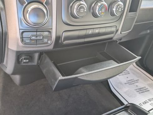 Used 2017 RAM 1500 Express w/ Express Value Package AWD/4WD image 22