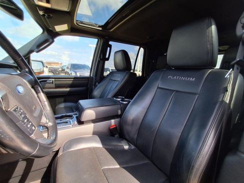 Used 2016 Ford Expedition Platinum AWD/4WD image 11