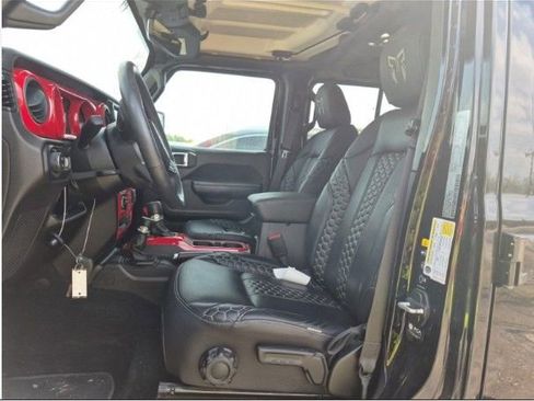 Used 2022 Jeep Gladiator Sport image 4