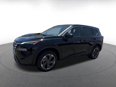 Used 2025 Nissan Rogue SV FWD image 8
