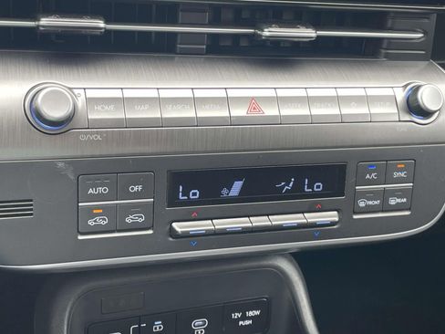 Used 2025 Hyundai Kona SEL AWD/4WD image 19