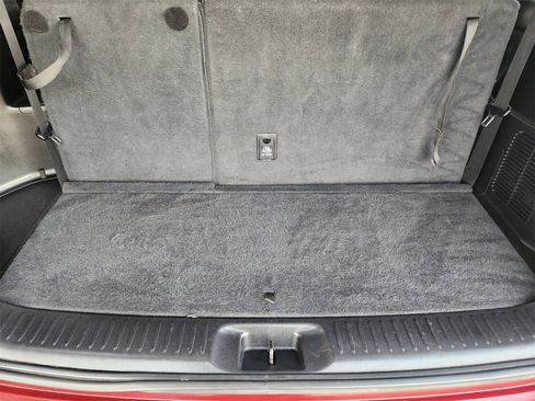 Used 2017 Toyota Highlander SE image 32