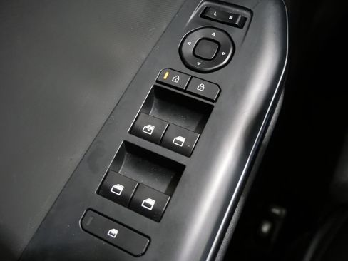 Used 2025 Kia K4 FWD image 12