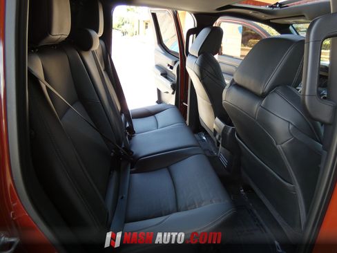 Used 2025 Toyota Tacoma TRD Sport w/ TRD Sport Premium Package AWD/4WD image 40