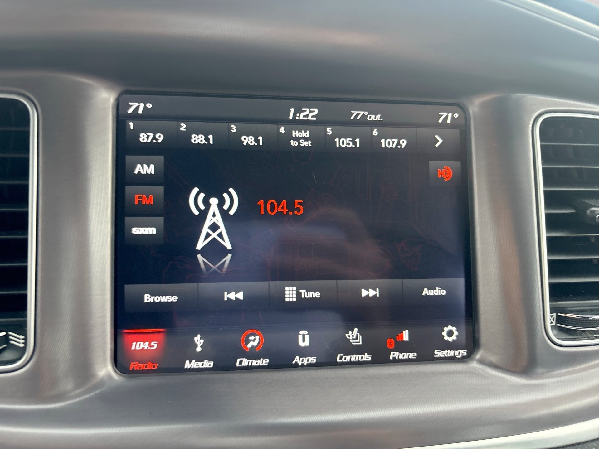 Used 2019 Dodge Charger Scat Pack w/ Dynamics Package RWD image 12